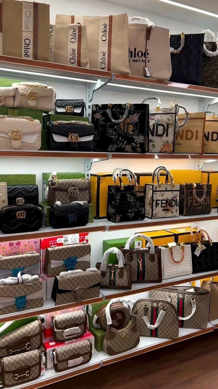 Handbags Pallet, Overstock, Wholesale Inventory