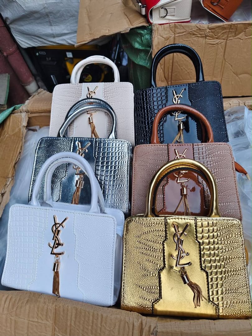 Handbags Pallet, Overstock, Wholesale Inventory