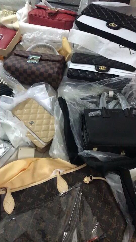 Handbags Pallet, Overstock, Wholesale Inventory