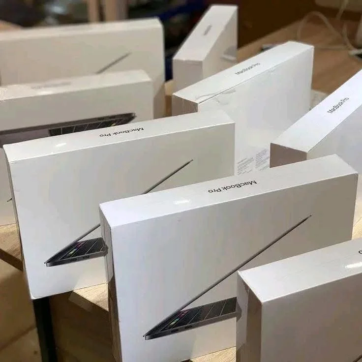 Wholesale MacBook Air & Pro Pallet (15 Pieces), General Merchandise, Overstock
