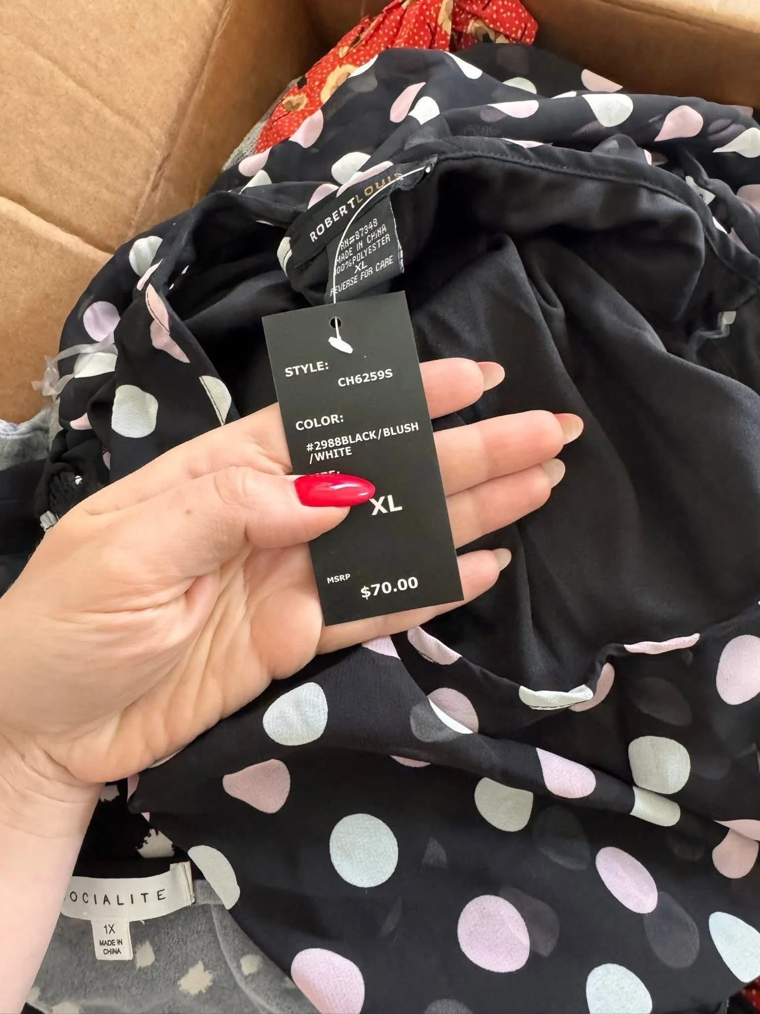 Nordstrom Liquidation Apparel Pallet (100 Pieces), Overstock, Wholesale Inventory