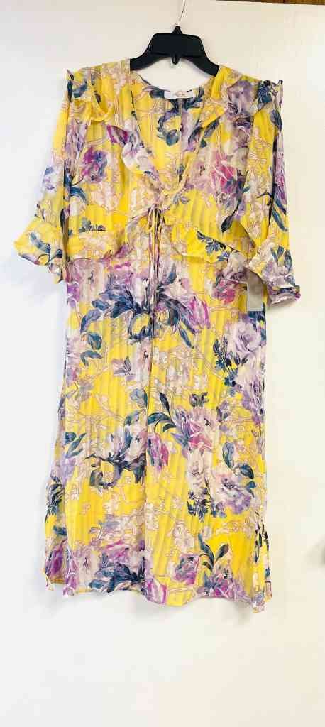 IRI Women's Fashion Lot #204