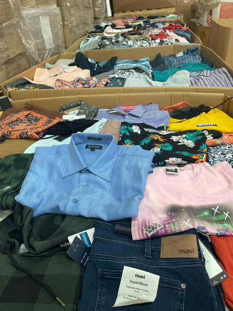 STFX & BJ's. Men's Summer Assortment - Lot #300