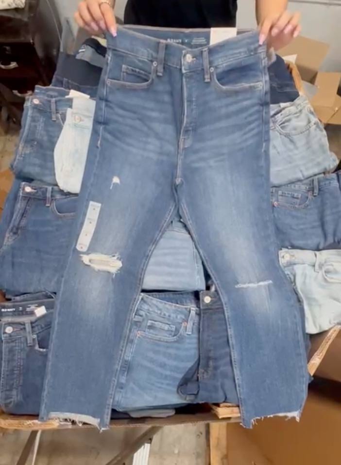 Women's Blue Jeans Pallets