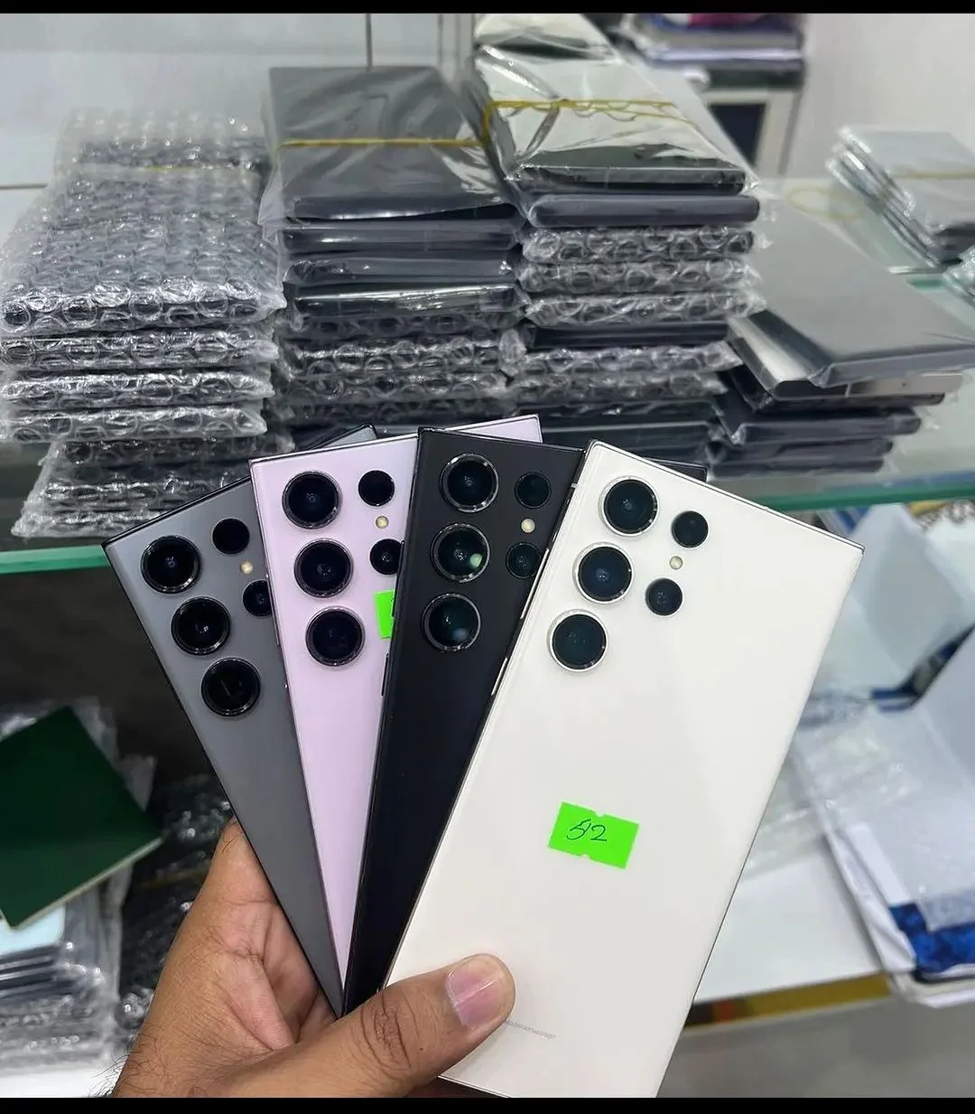 Samsung Galaxy S21 Ultra Pallet (18–20 Phones), General Merchandise, Overstock