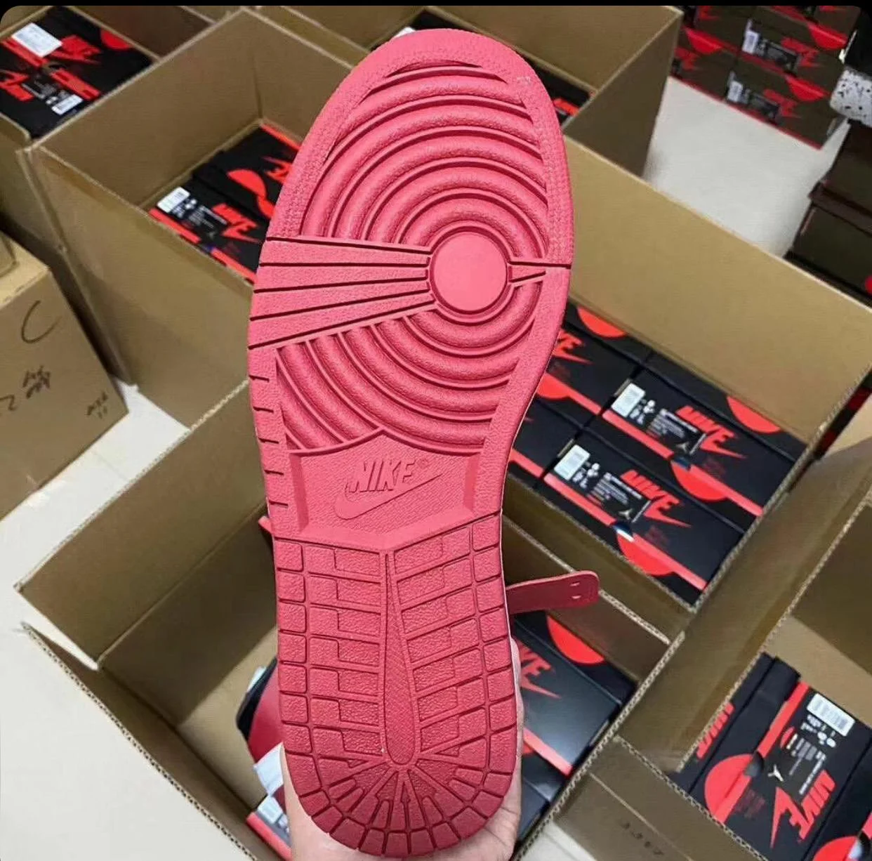 Wholesale Nike Shoes Pallet (100 Pairs), Overstock