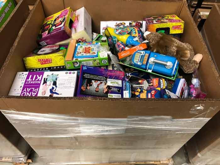 TGT Toys Pallet