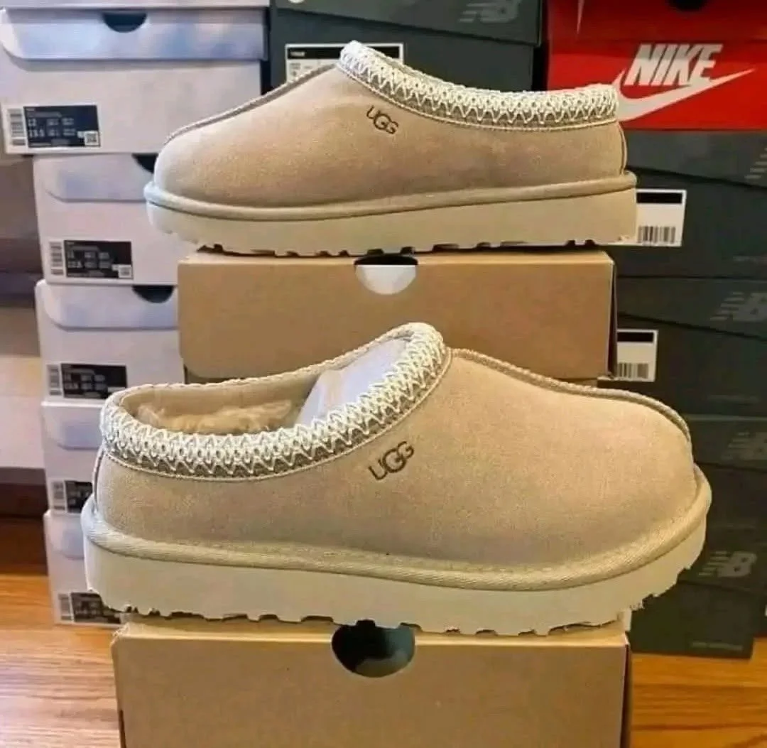 UGG Liquidation Pallets – 100 Pairs of UGG Shoes & Boots, Overstock, Wholesale Inventory