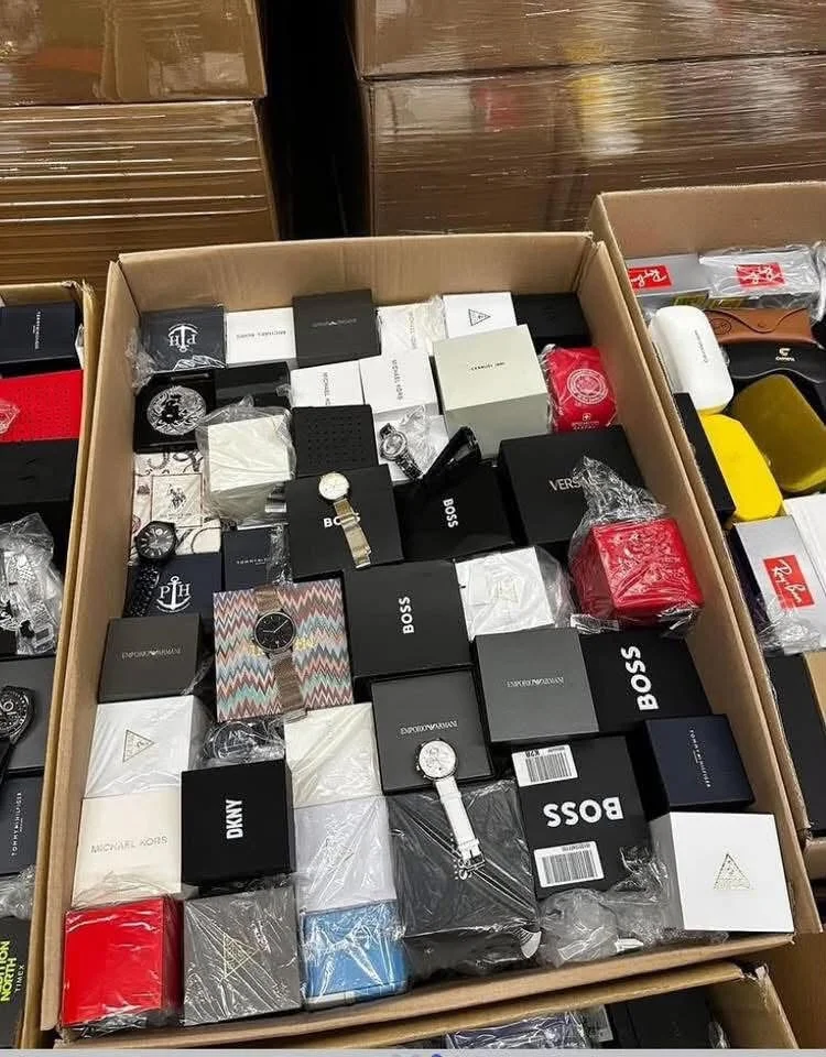 Branded Watches Wholesale Pallet (400 Pieces), Overstock