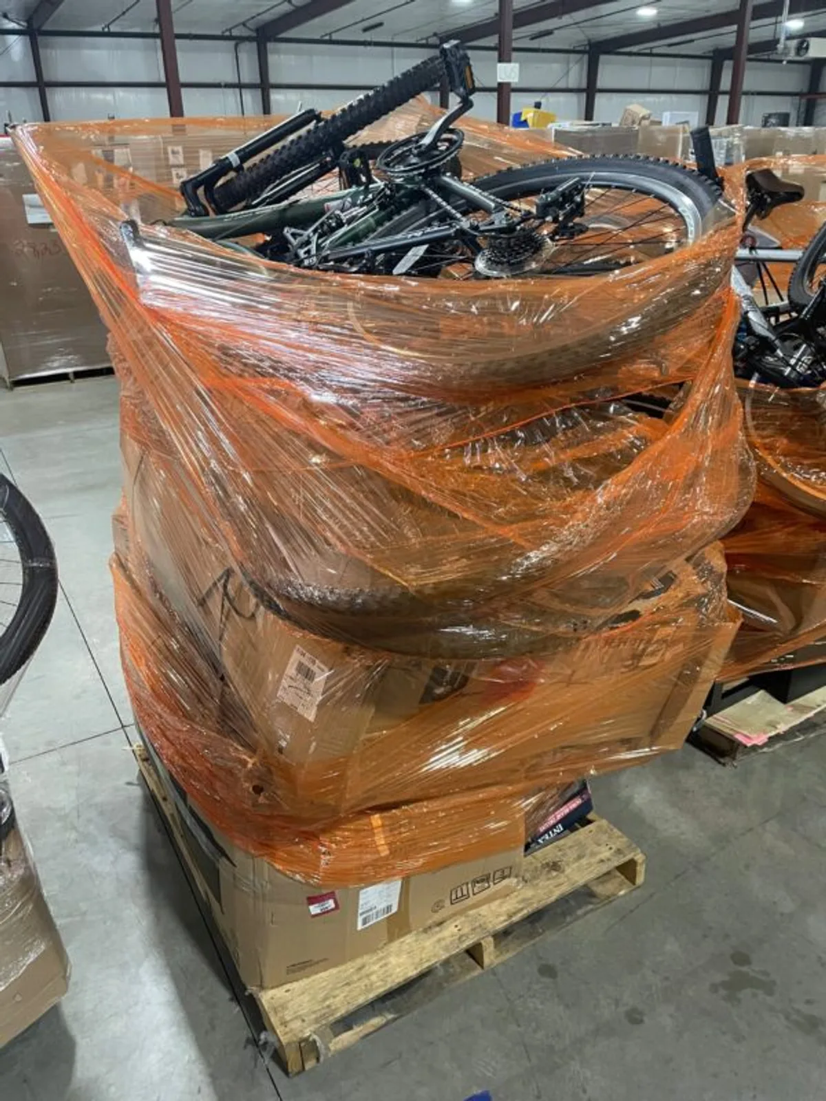 Sport and Outdoor Pallets for Sale | Cheap Bulk Sporting Goods