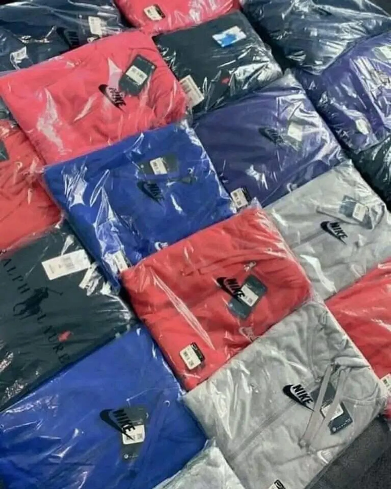 Nike Clothes Pallets for Sale | 600 Pieces Wholesale Nike Apparel