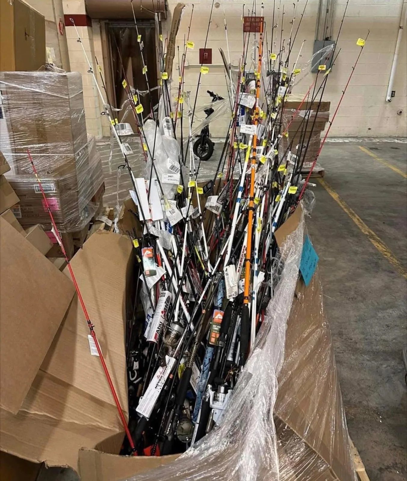 Fishing Gear Liquidation Pallets | wholesale fishing gear pallets
