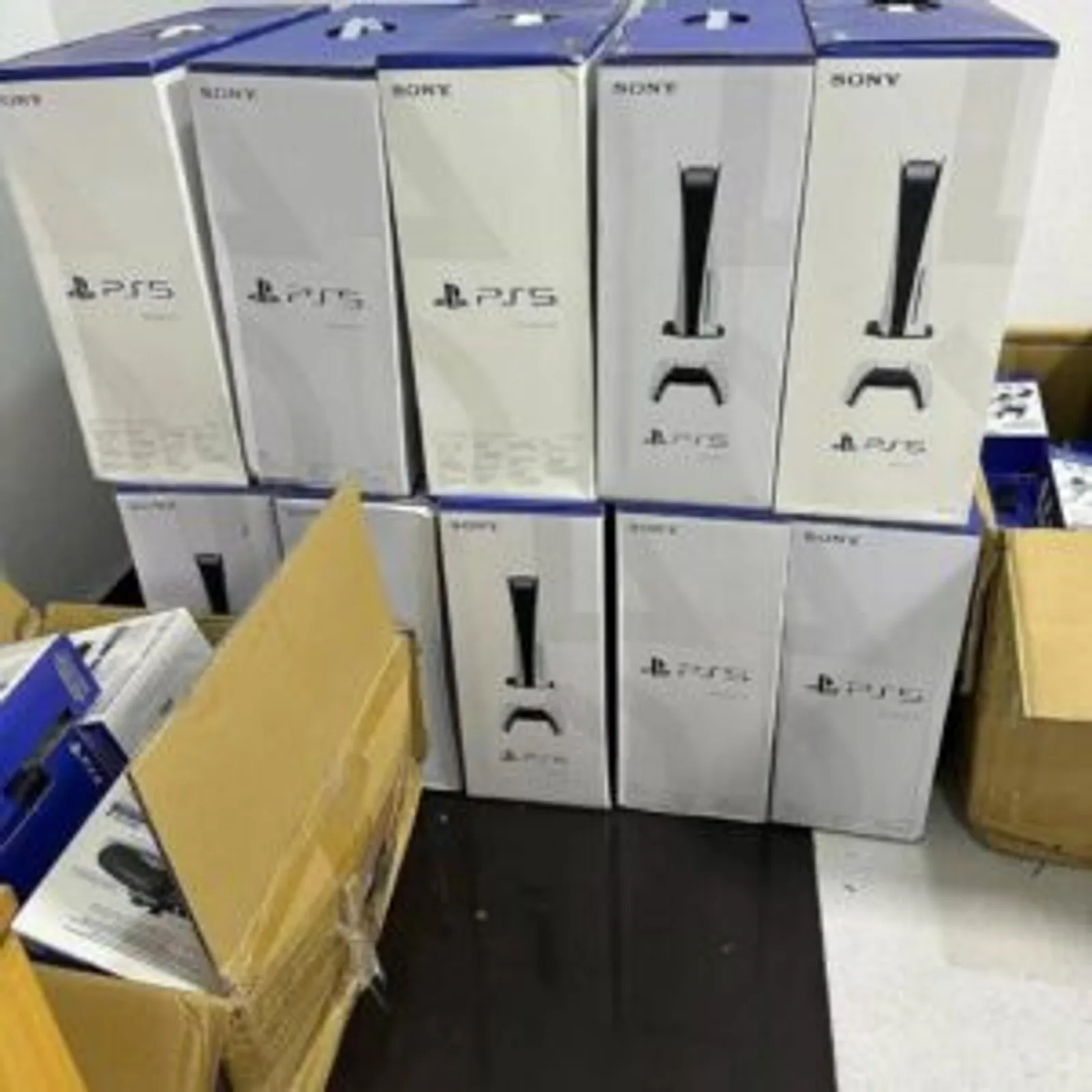 Electronics and Small Appliances Truckload | Amazon Liquidation