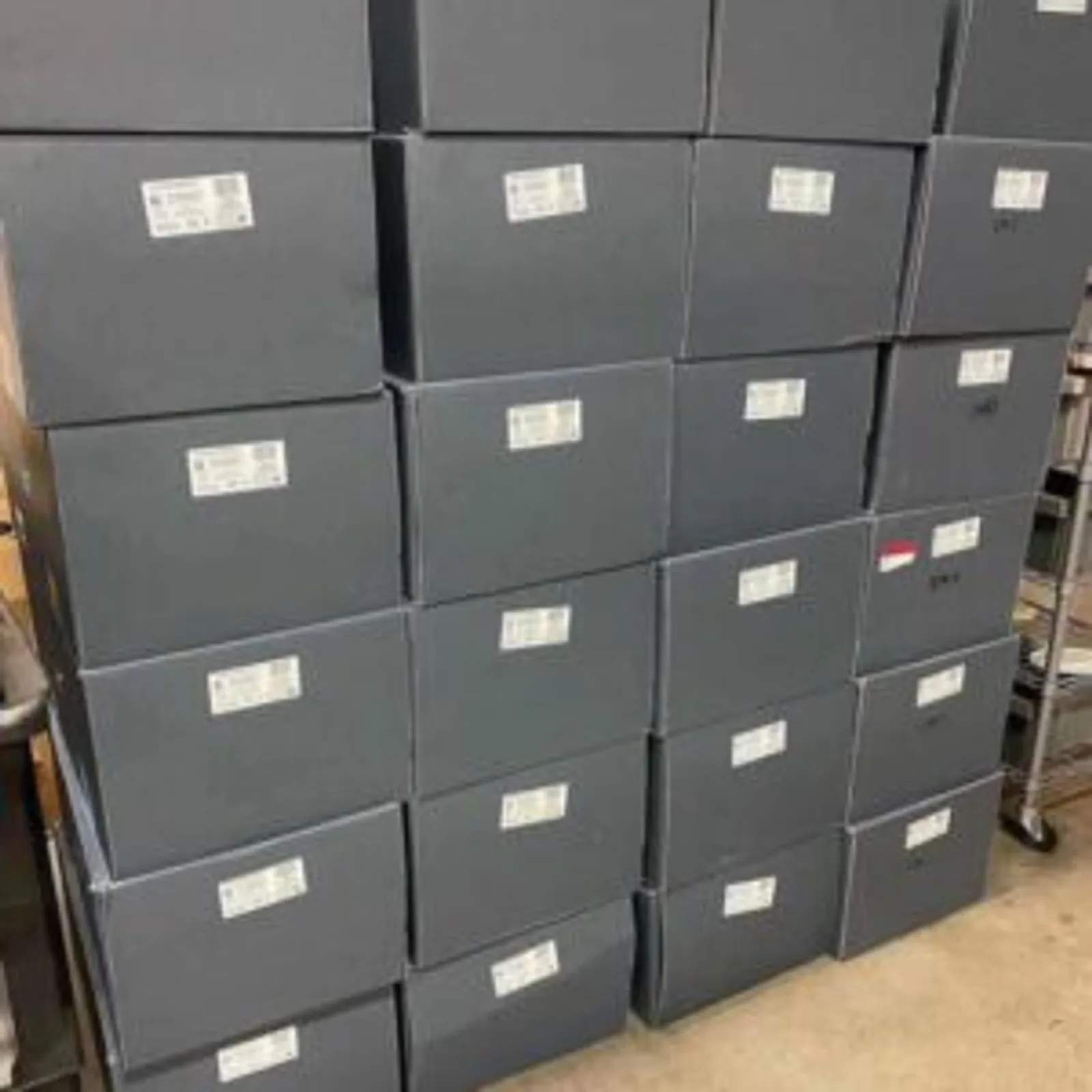 Electronics and Small Appliances Truckload | Amazon Liquidation