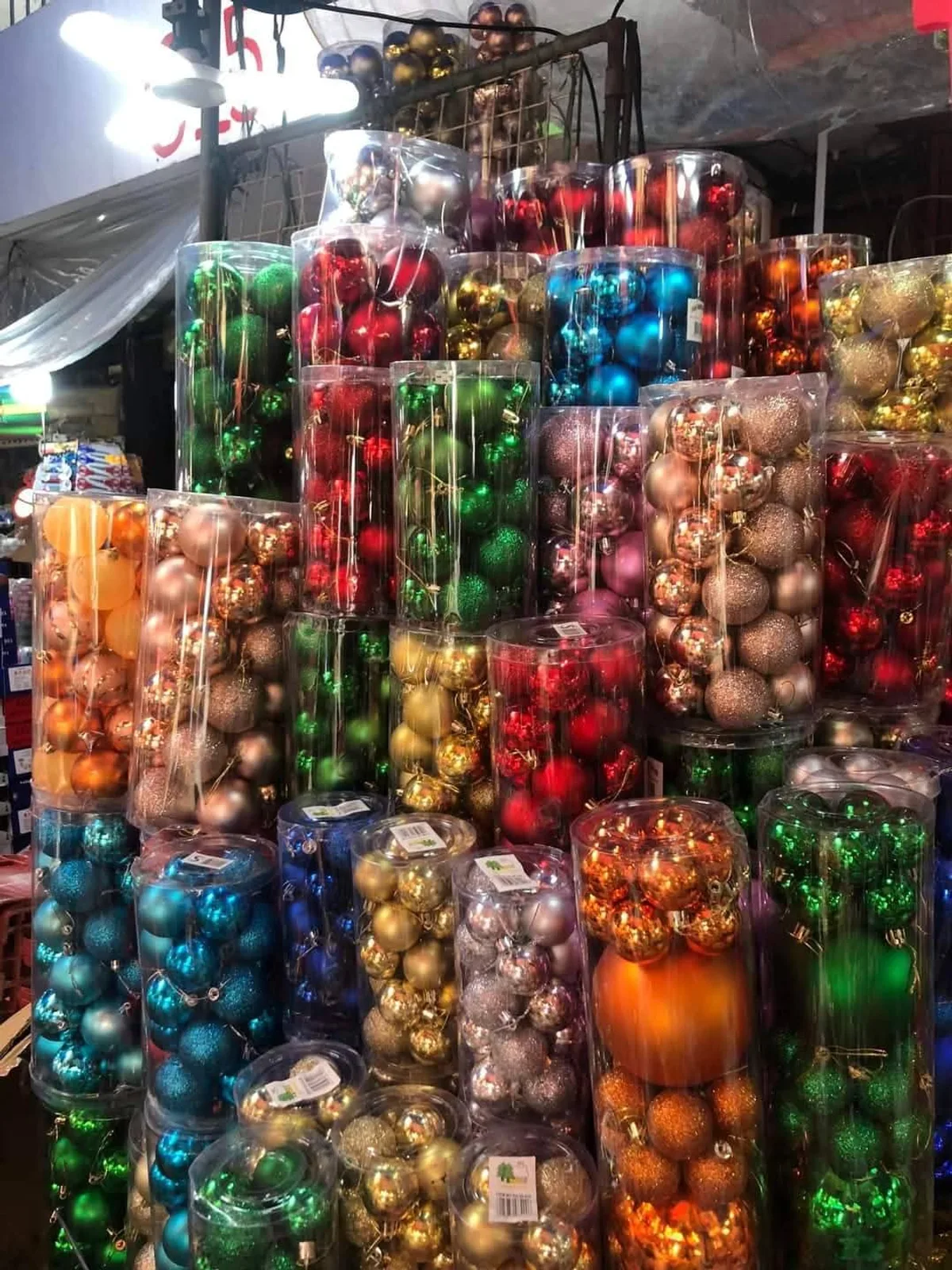 Christmas Deco Liquidation Pallet