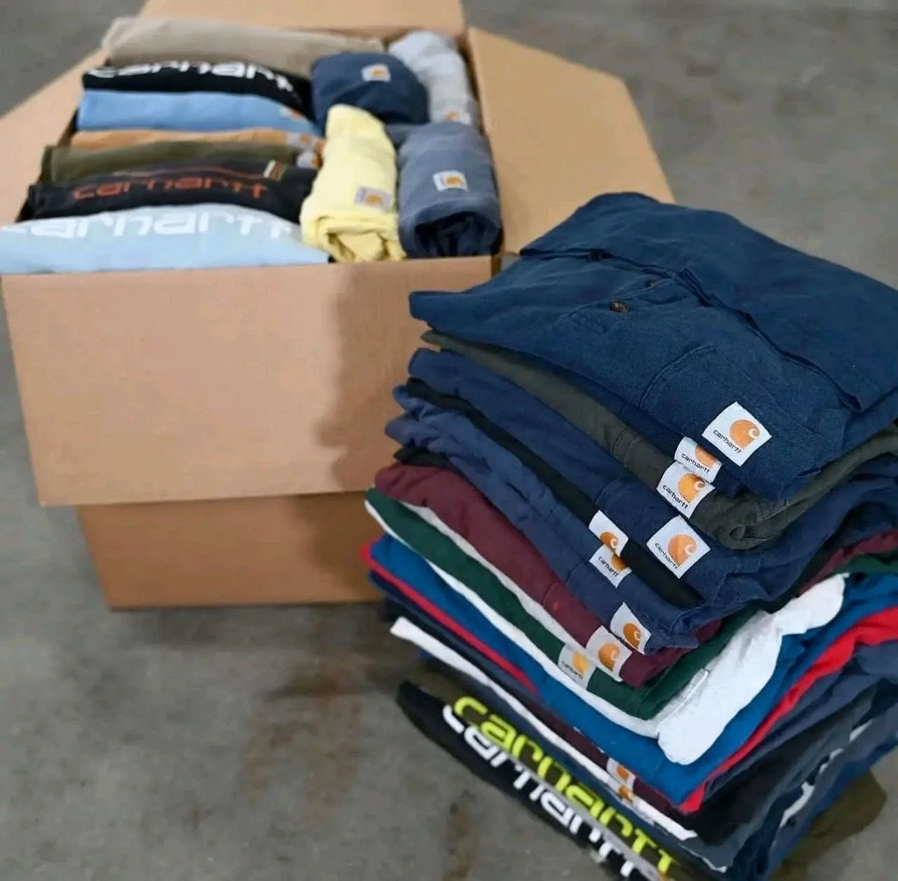 Wholesale Carhartt Clothing Pallet (400 Pieces), Overstock