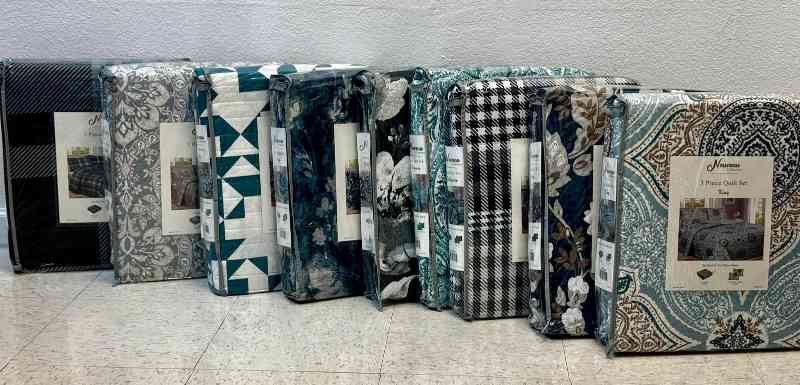 Bed Linen Sheets and Comforter Sets