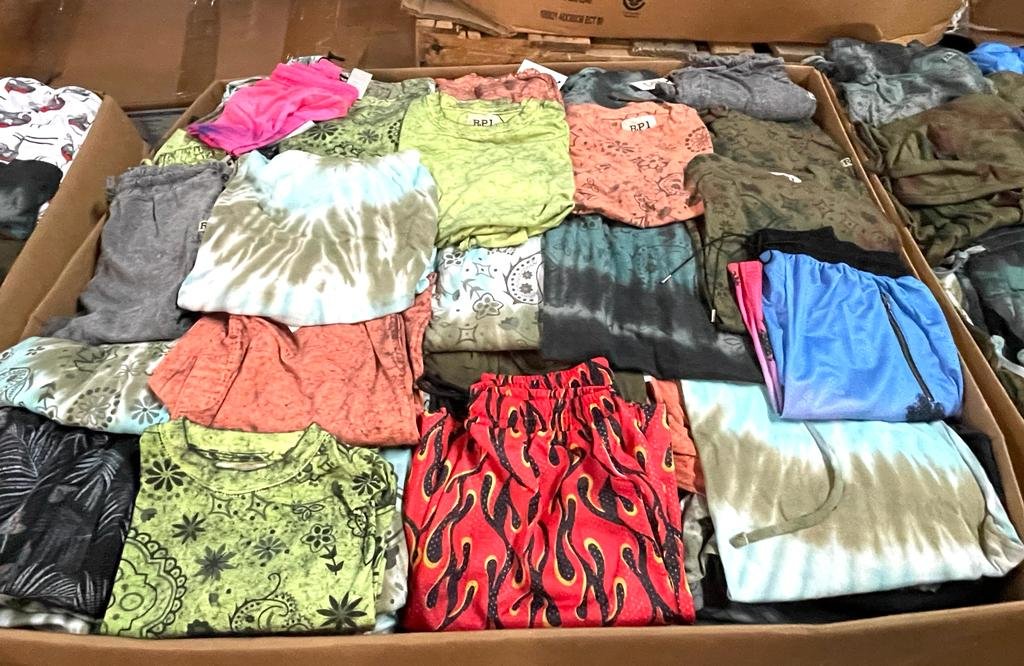 T & A Men Clothing Mix Lot# 201